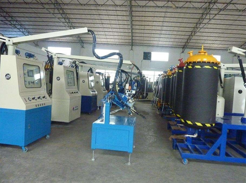 澆注機1.jpg